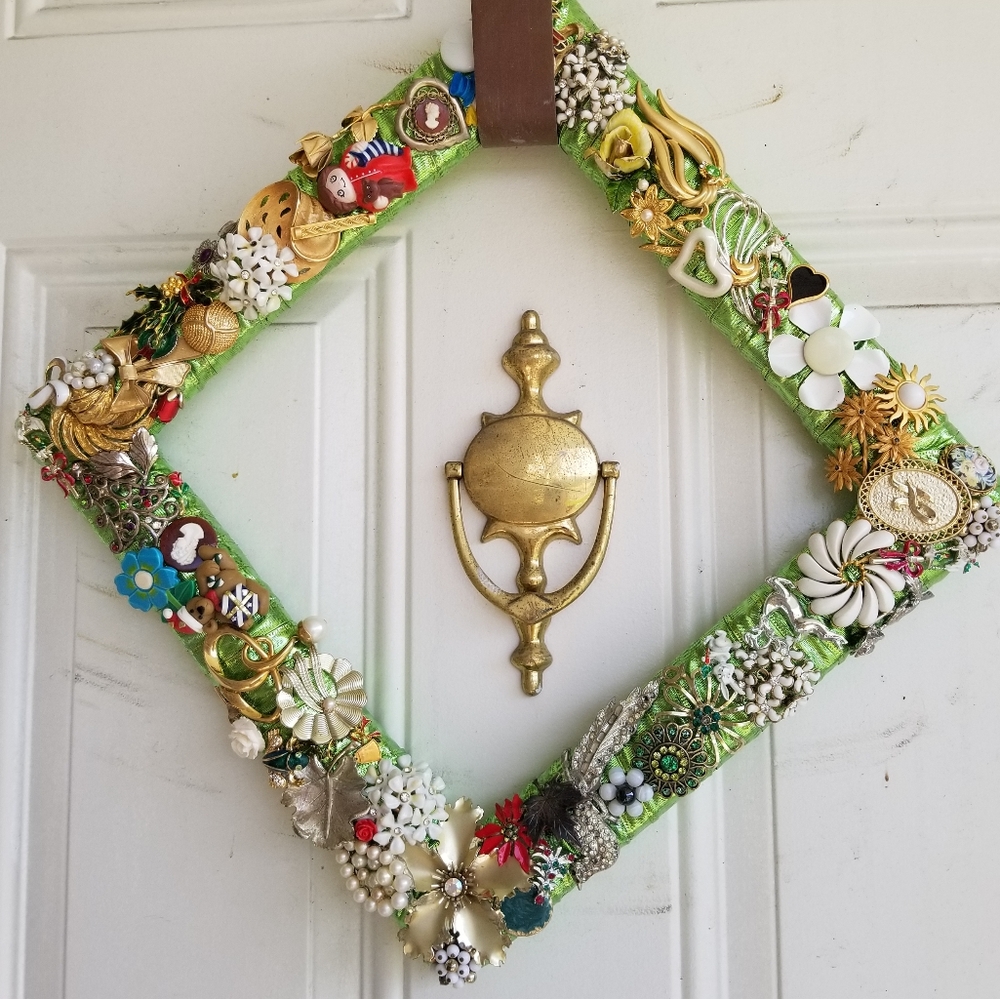 Vintage custom made Christmas wreath brooches